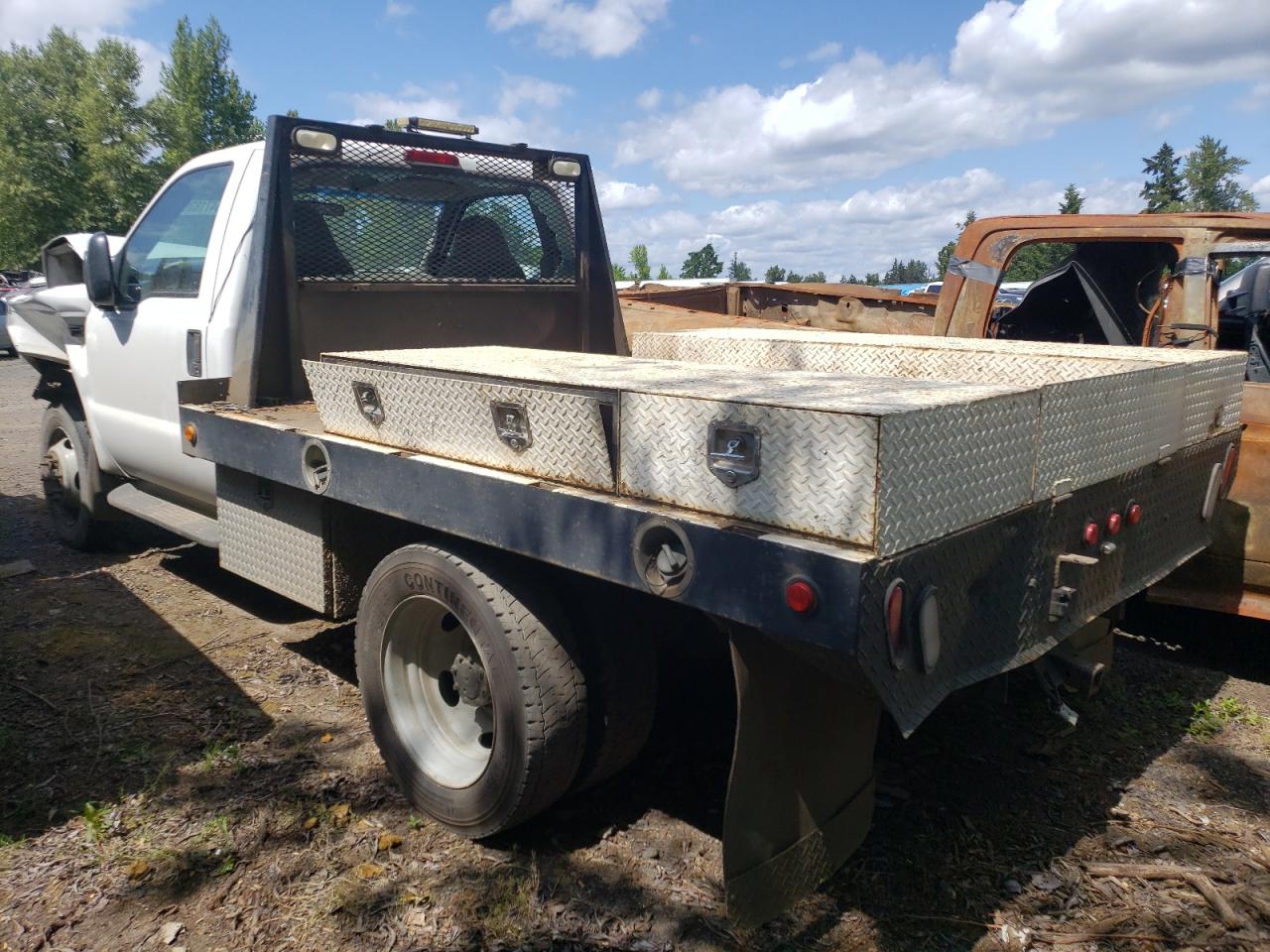 Photo 1 VIN: 1FDAF57SXXED30437 - FORD F550 