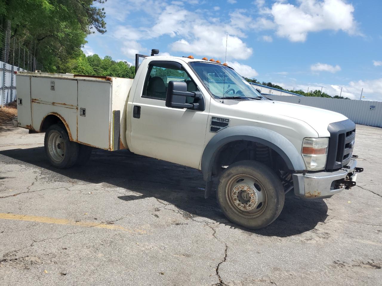 Photo 3 VIN: 1FDAF57Y68EB98007 - FORD F550 