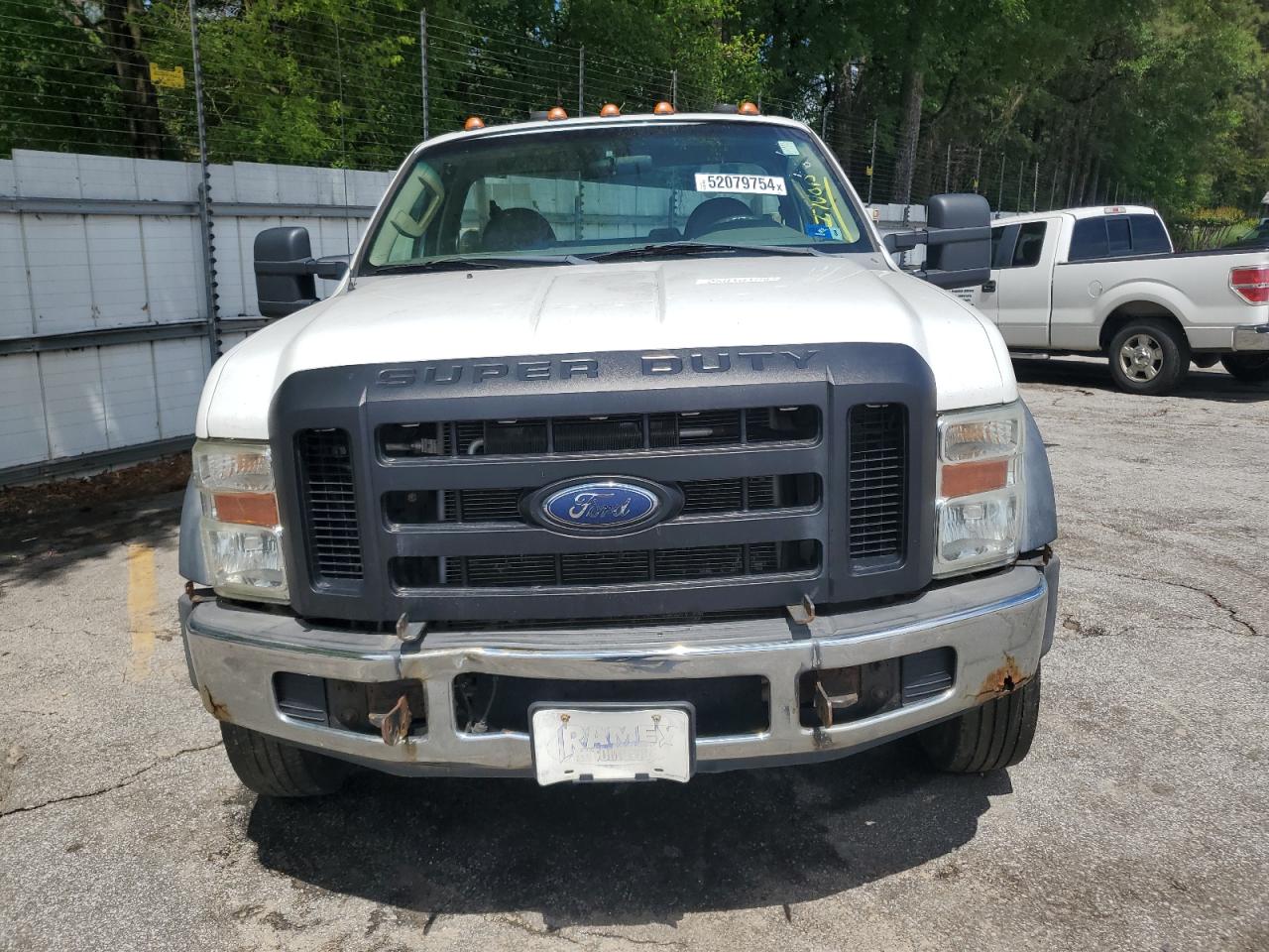 Photo 4 VIN: 1FDAF57Y68EB98007 - FORD F550 