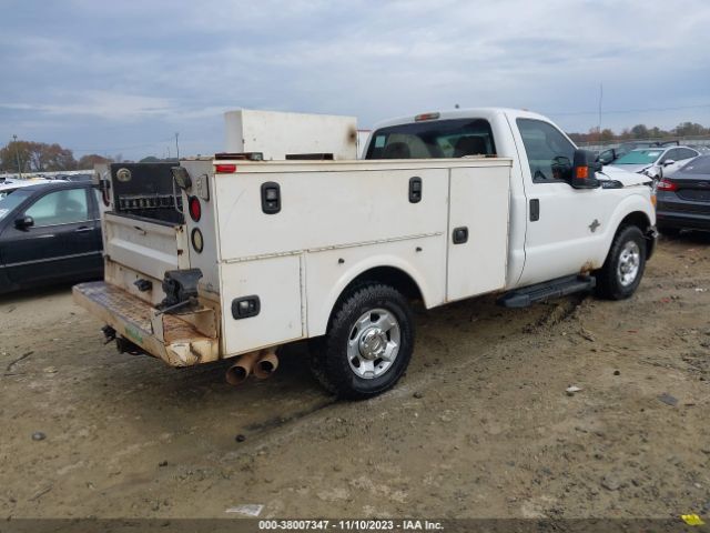 Photo 3 VIN: 1FDBF2AT5CEC97328 - FORD F-250 