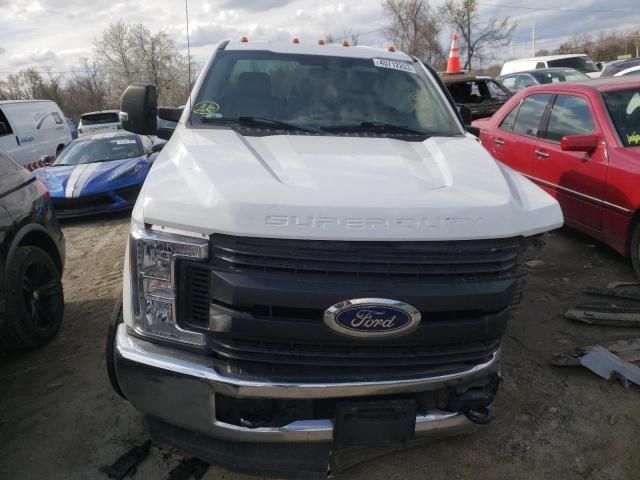 Photo 4 VIN: 1FDBF3B65HEC91339 - FORD F 350 