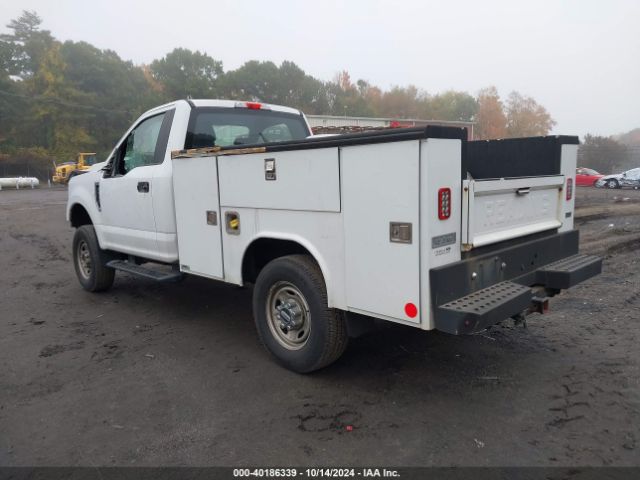 Photo 2 VIN: 1FDBF3B65KEE42087 - FORD F-350 