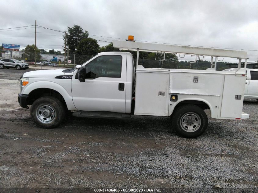 Photo 13 VIN: 1FDBF3B68CEC73541 - FORD F350 