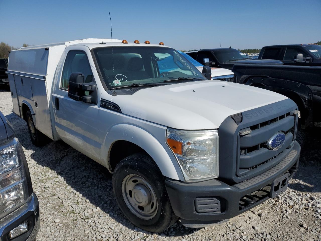 Photo 3 VIN: 1FDBF3E61DEA05704 - FORD F350 