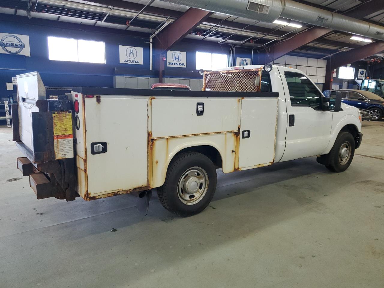 Photo 2 VIN: 1FDBF3E69CEA08140 - FORD F350 