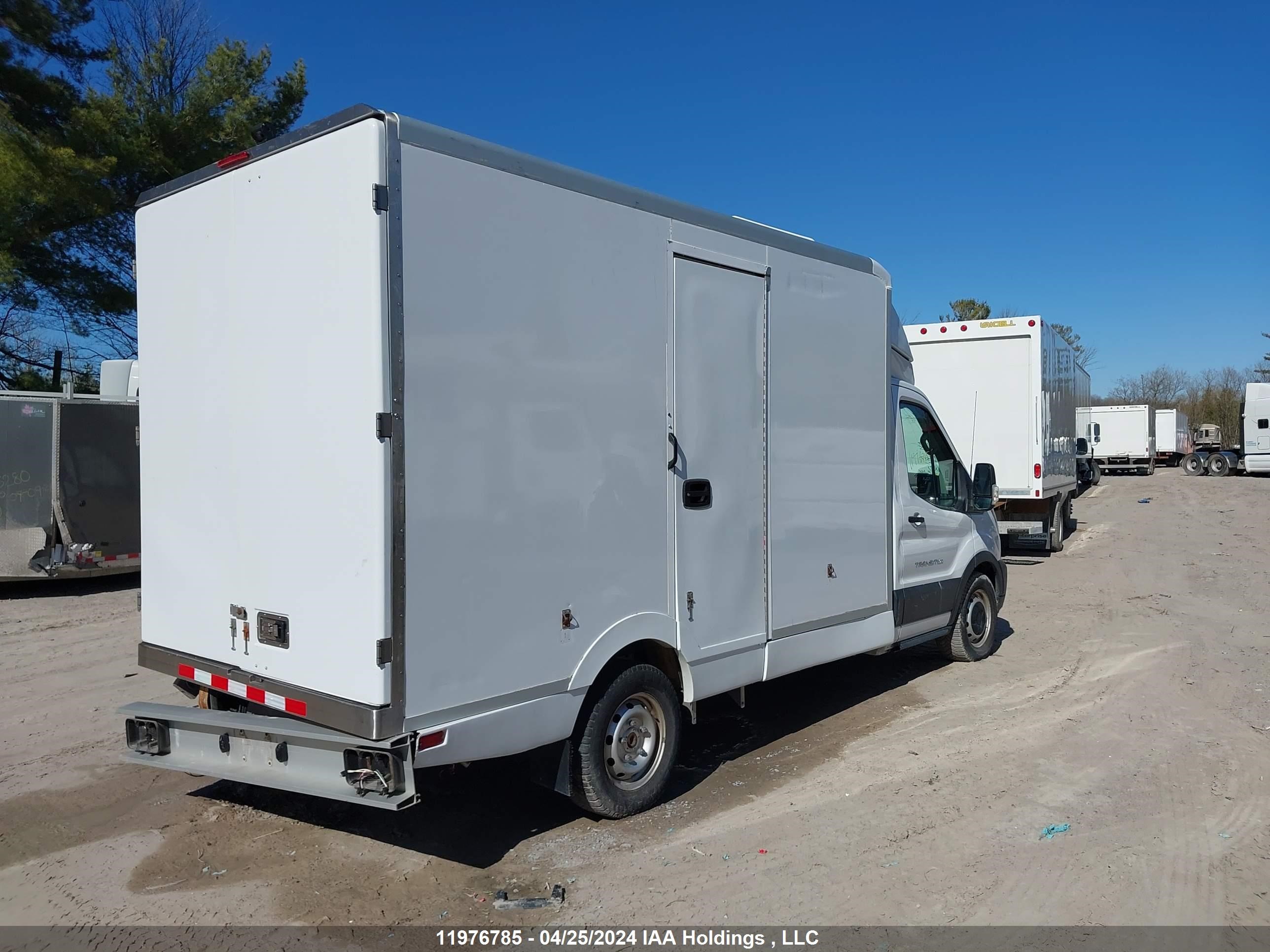 Photo 3 VIN: 1FDBW5Z89LKB06397 - FORD TRANSIT 