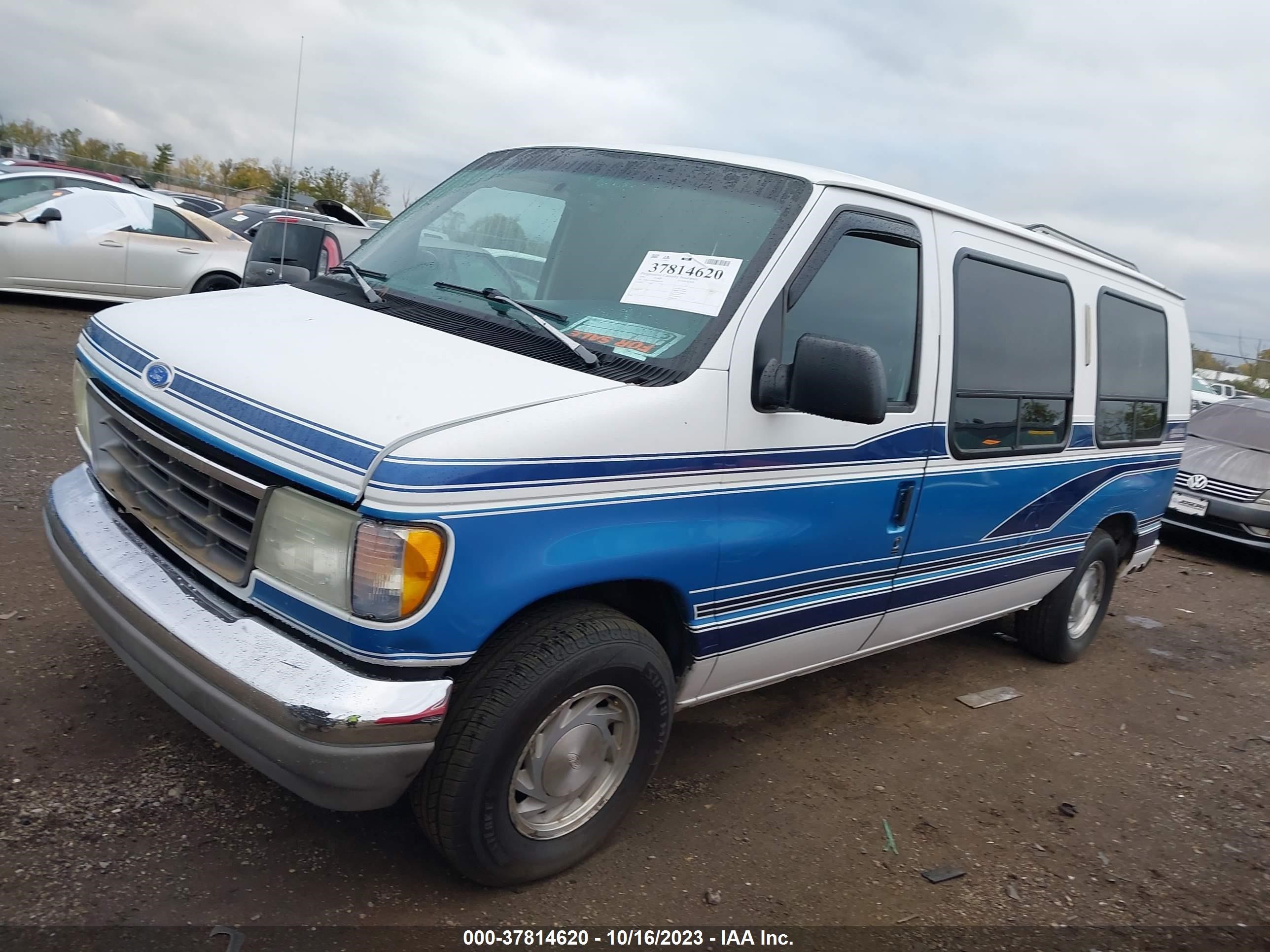 Photo 1 VIN: 1FDEE14H8RHB46198 - FORD ECONOLINE 