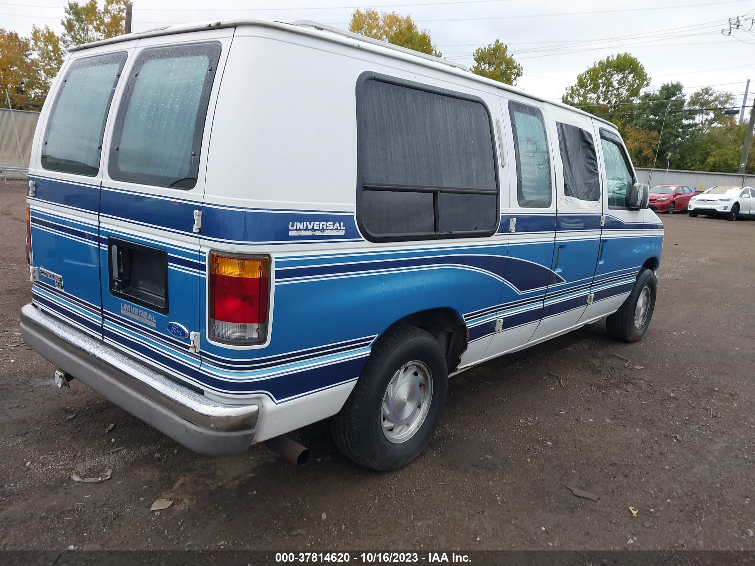 Photo 3 VIN: 1FDEE14H8RHB46198 - FORD ECONOLINE 