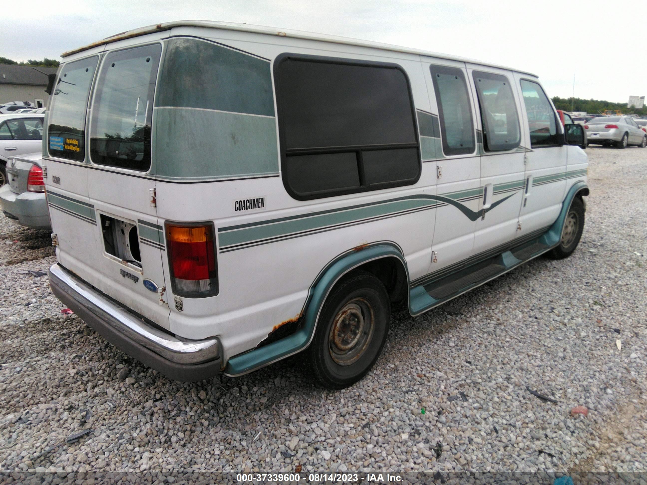 Photo 3 VIN: 1FDEE14N1RHA29441 - FORD ECONOLINE 