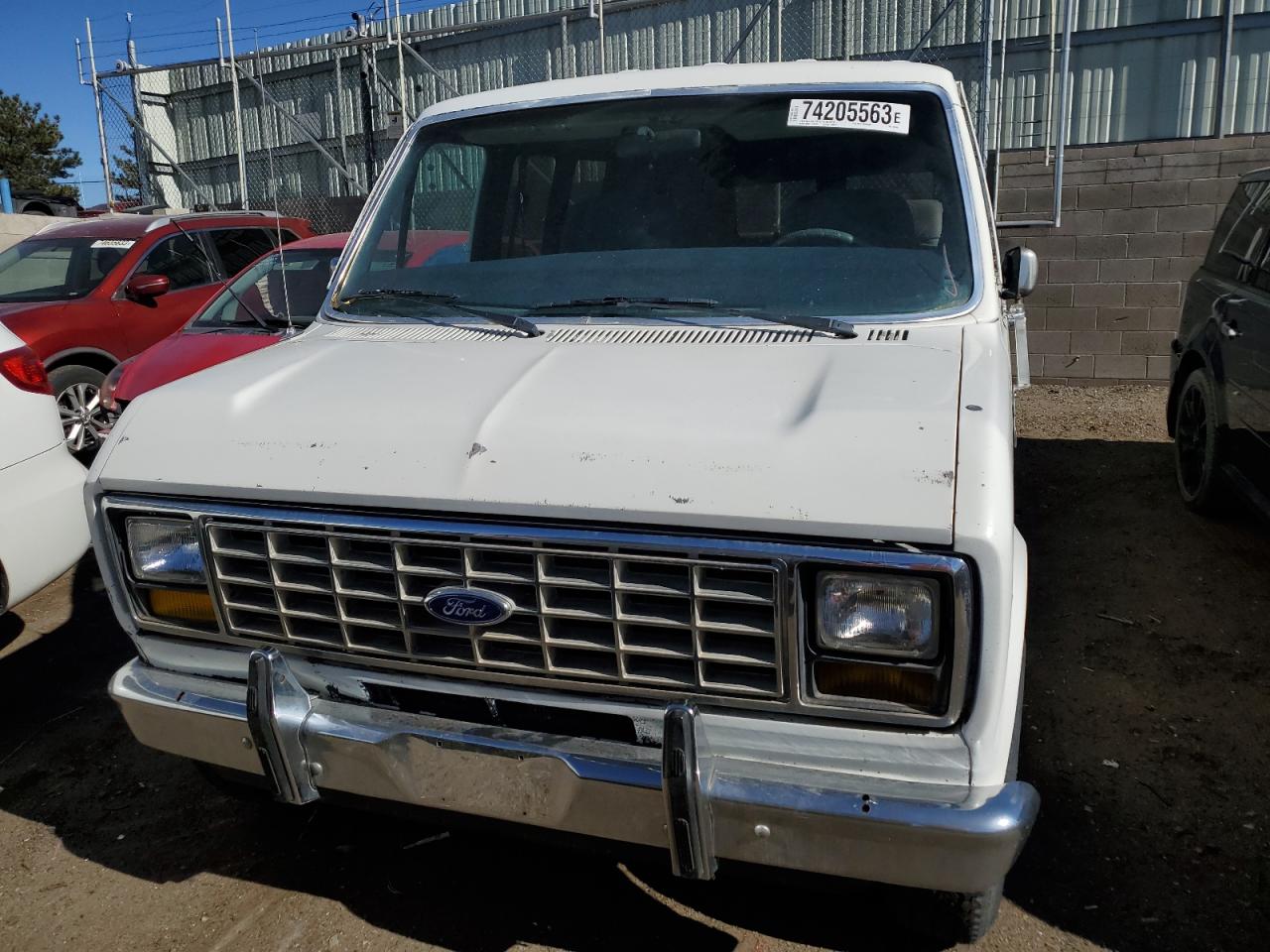 Photo 4 VIN: 1FDEE14NXJHB09860 - FORD ECONOLINE 