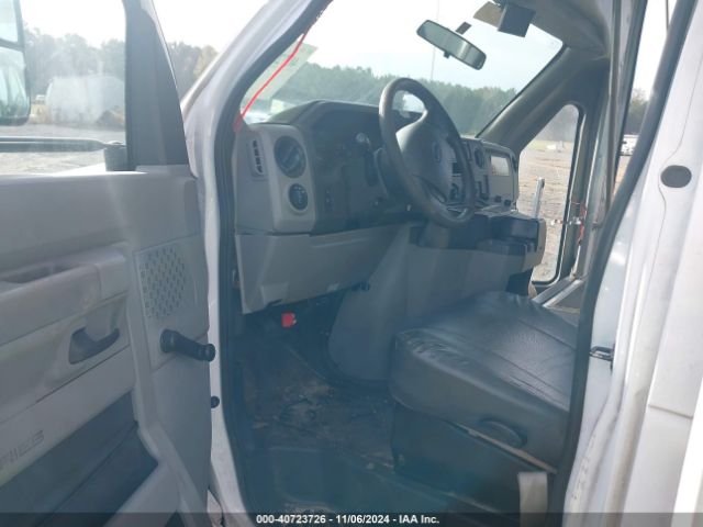 Photo 7 VIN: 1FDEE3FS4HDC23532 - FORD E-350 