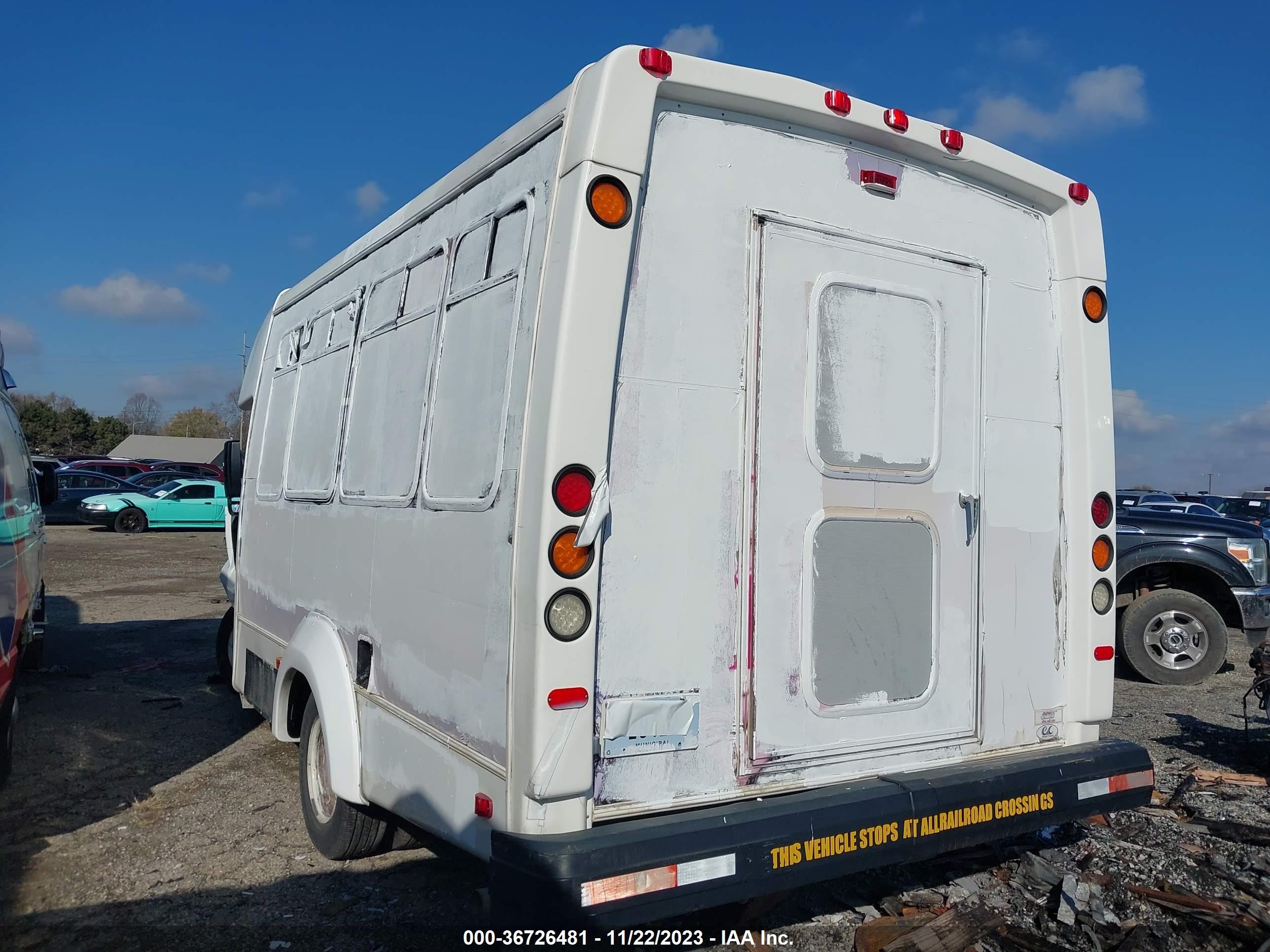 Photo 2 VIN: 1FDEE3FS6FDA07047 - FORD ECONOLINE 