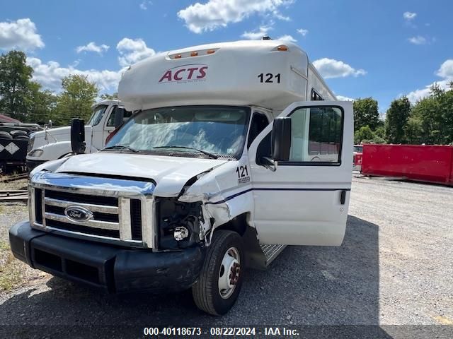 Photo 1 VIN: 1FDFE4FS2JDC17406 - FORD E-450 