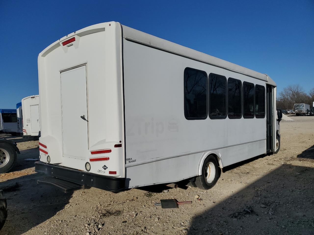 Photo 3 VIN: 1FDFE4FS6GDC27302 - FORD ECONOLINE 