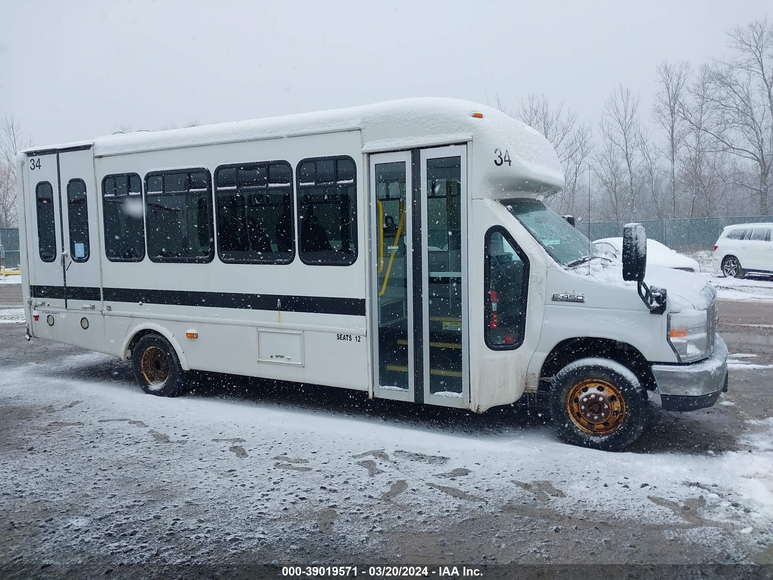 Photo 13 VIN: 1FDFE4FS7GDC05745 - FORD ECONOLINE 