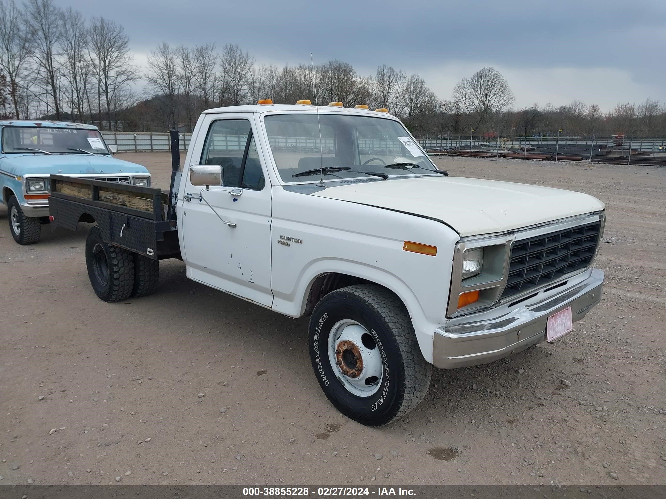 Photo 0 VIN: 1FDJF37G8BNA85680 - FORD F350 