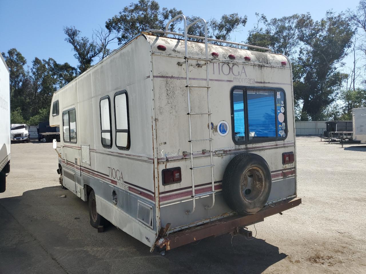 Photo 2 VIN: 1FDKE30G1LHA88860 - FORD ECONOLINE 