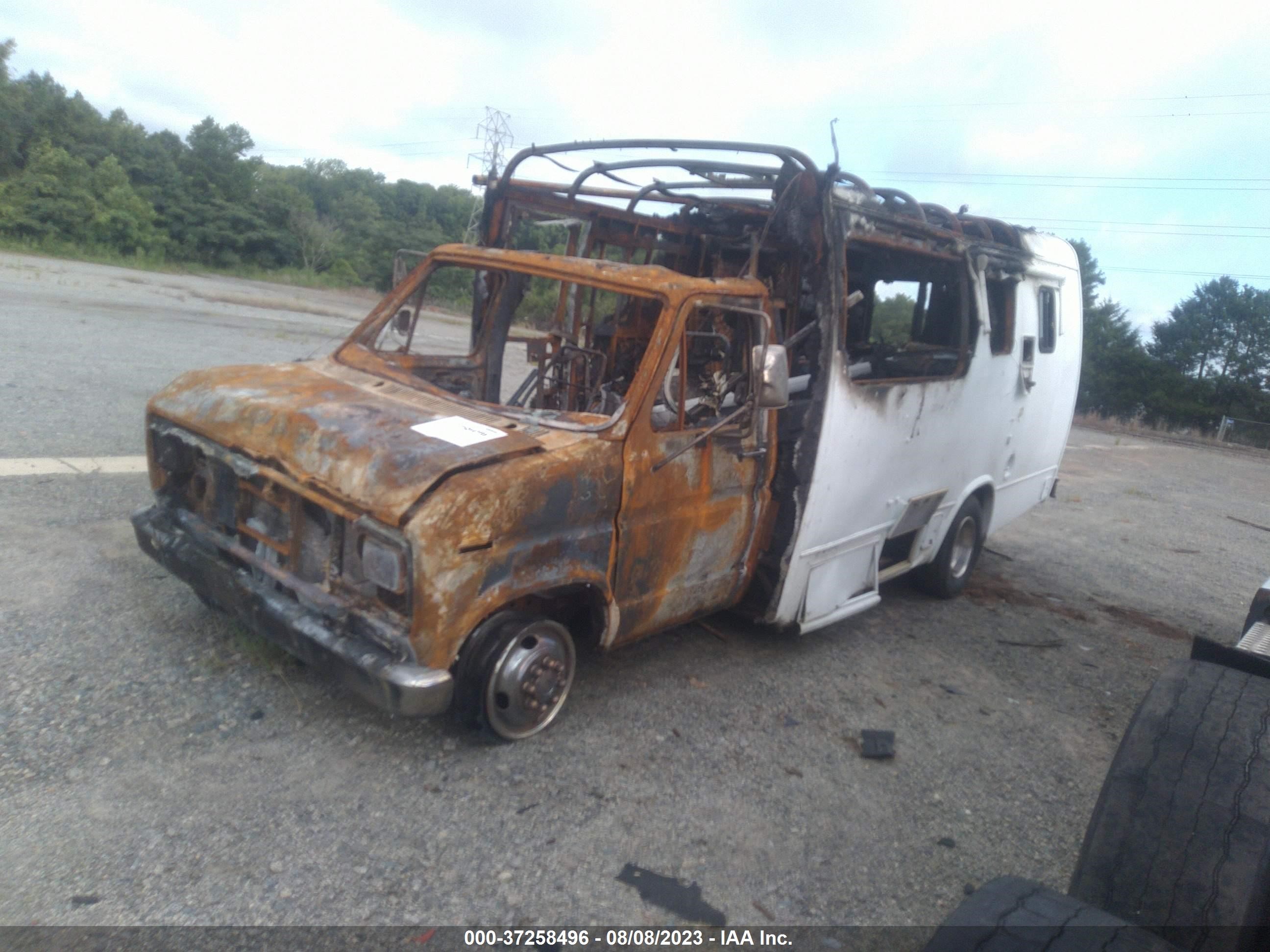 Photo 1 VIN: 1FDKE30G7JHC20968 - FORD ECONOLINE 