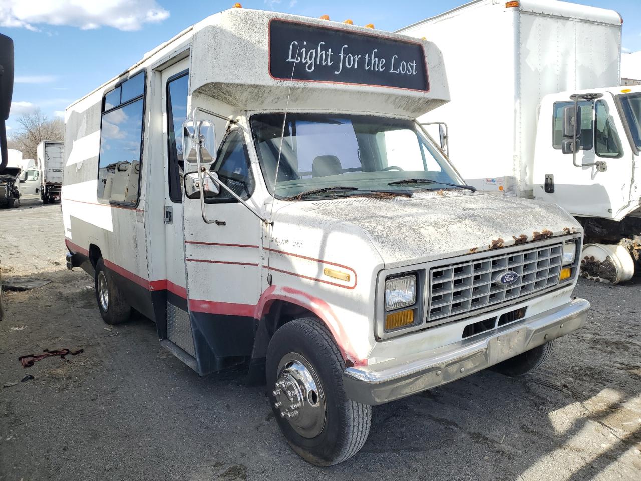 Photo 3 VIN: 1FDKE30L0HHC10161 - FORD ECONOLINE 