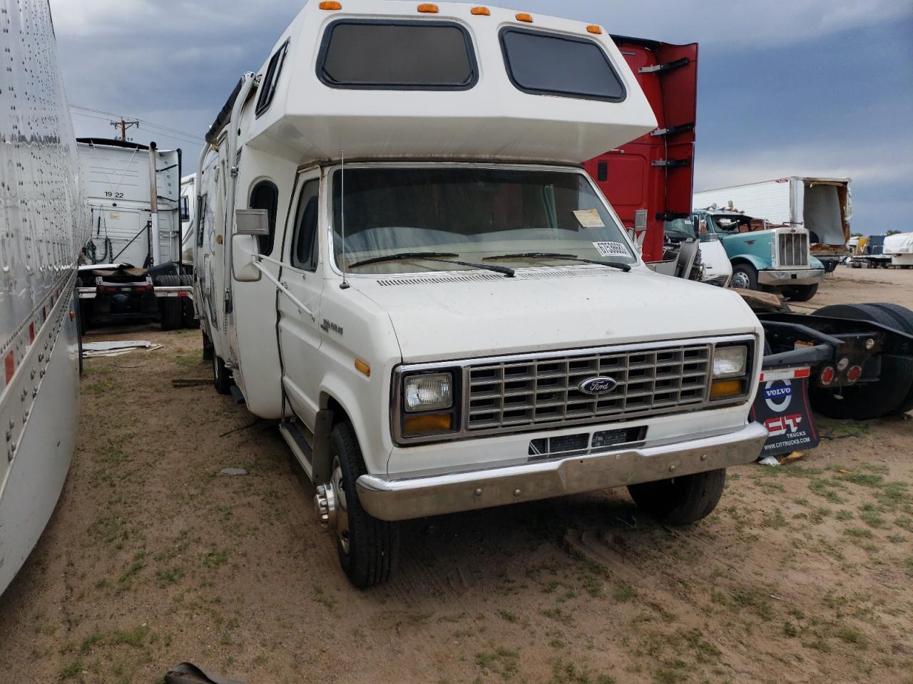 Photo 3 VIN: 1FDKE30LXDHA21382 - FORD ECONOLINE 