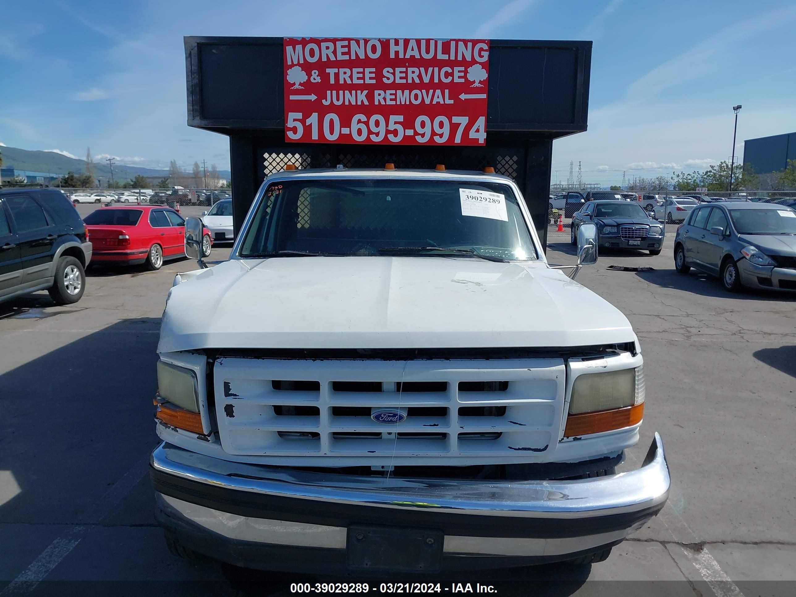 Photo 11 VIN: 1FDKF37G0SEA42987 - FORD F350 