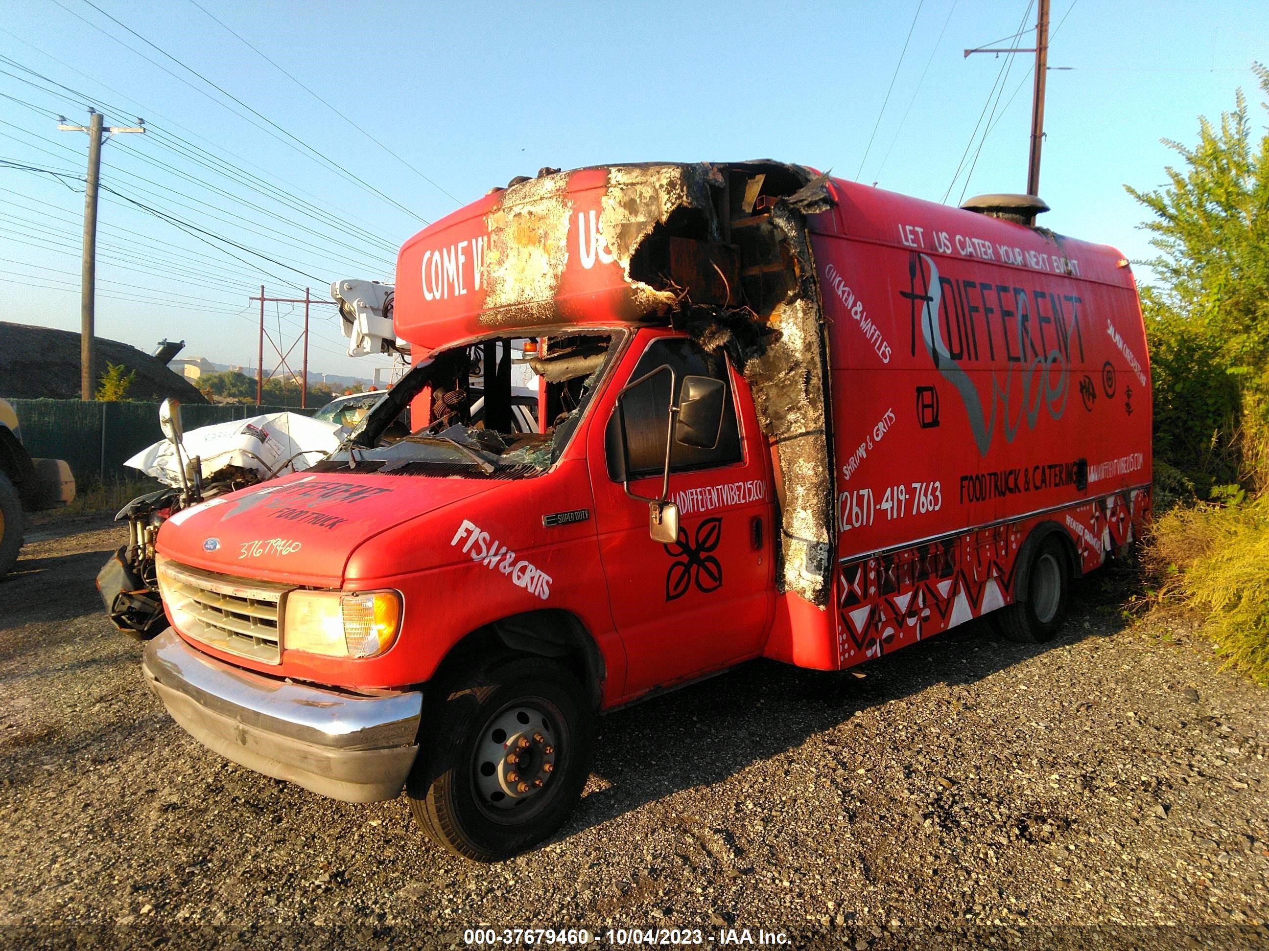 Photo 1 VIN: 1FDLE40GXTHB29867 - FORD ECONOLINE 