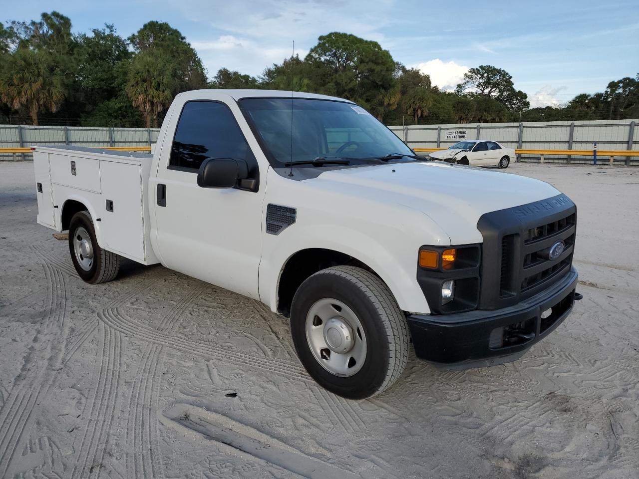 Photo 3 VIN: 1FDNF20549EA52867 - FORD F250 