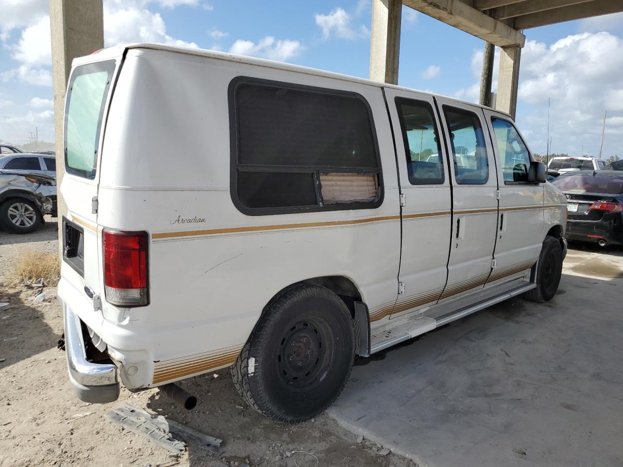 Photo 2 VIN: 1FDRE14241HB71729 - FORD ECONOLINE 