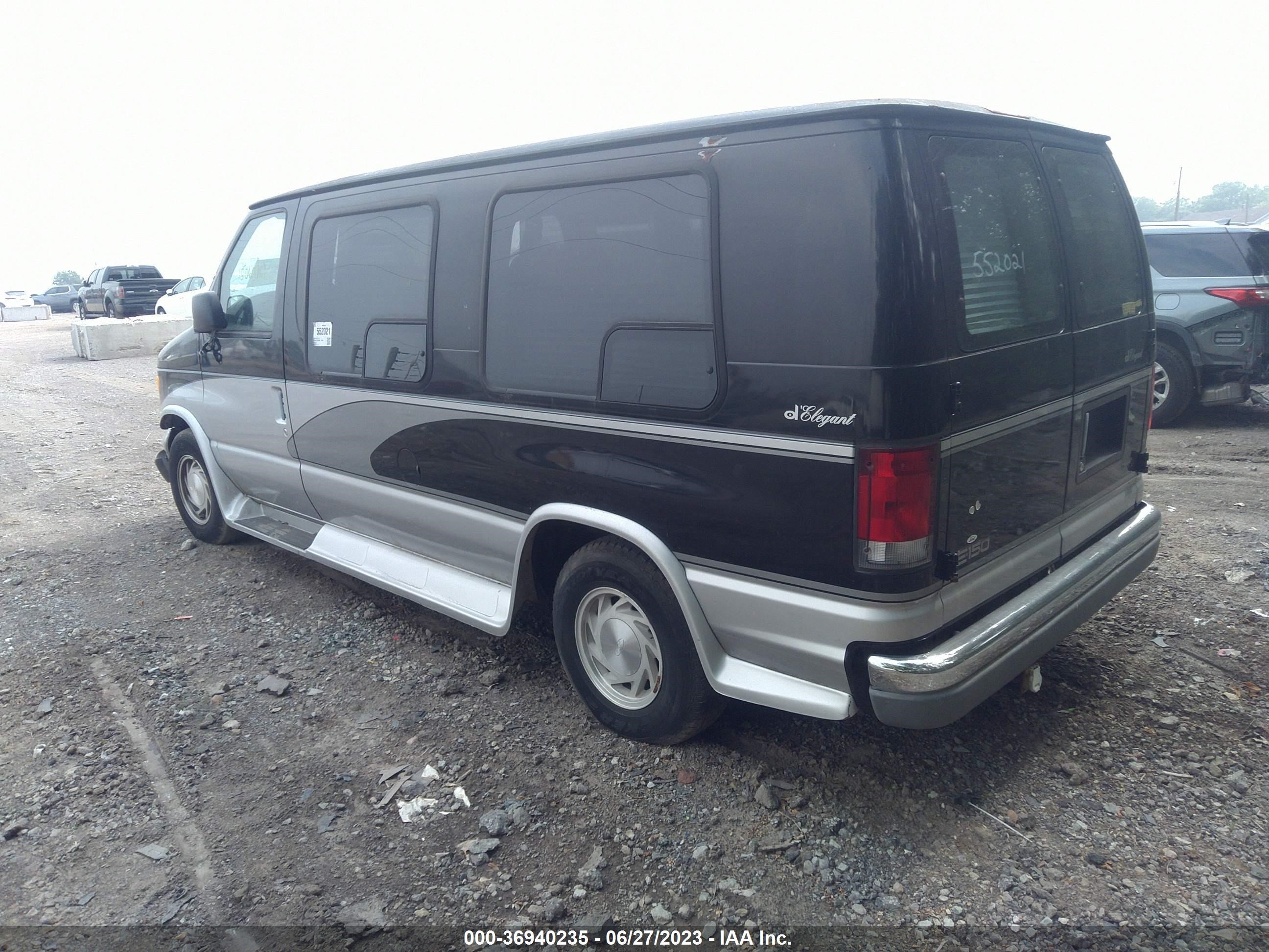 Photo 2 VIN: 1FDRE14L1XHB22697 - FORD ECONOLINE 