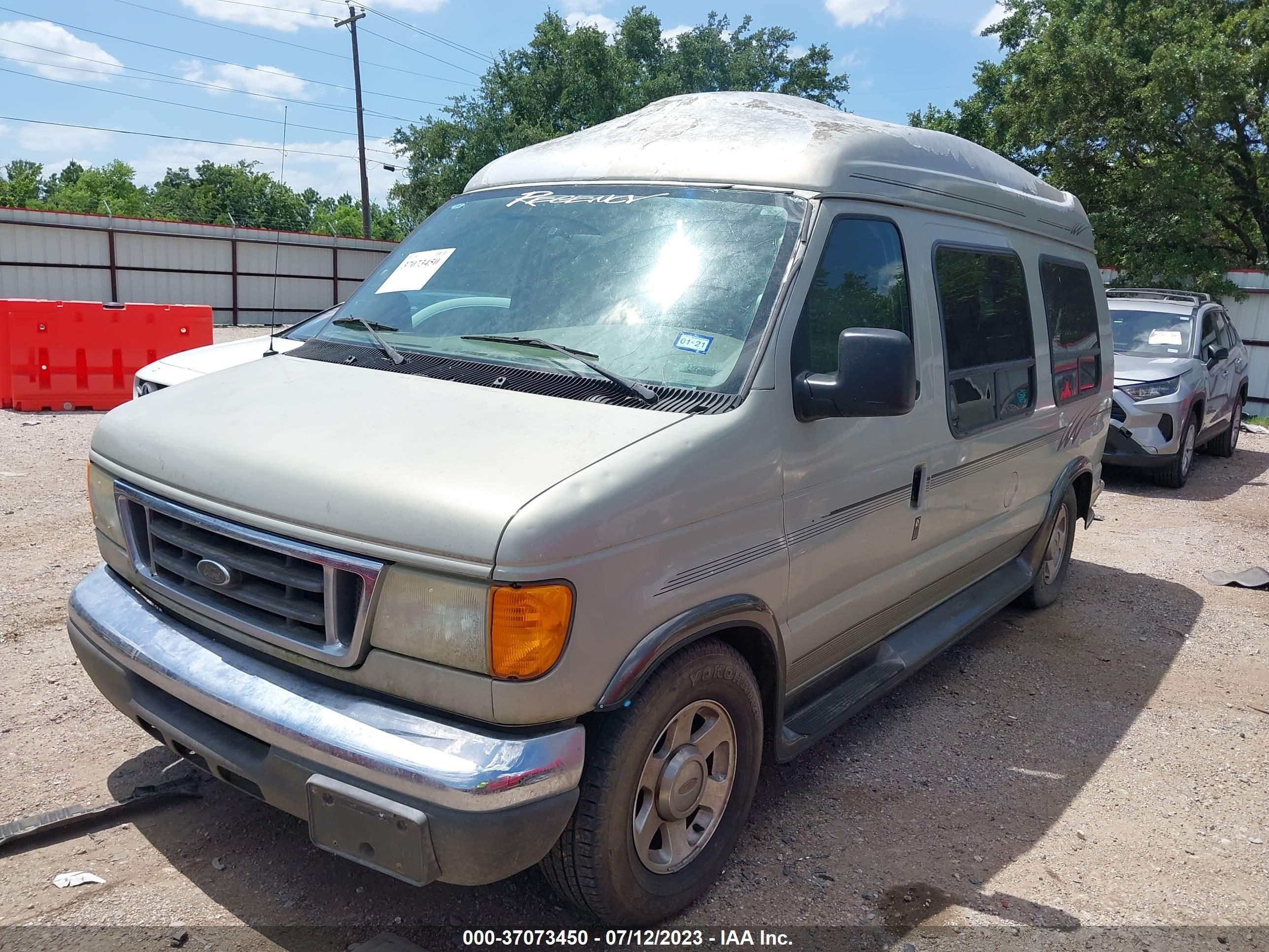 Photo 1 VIN: 1FDRE14L35HB44679 - FORD ECONOLINE 