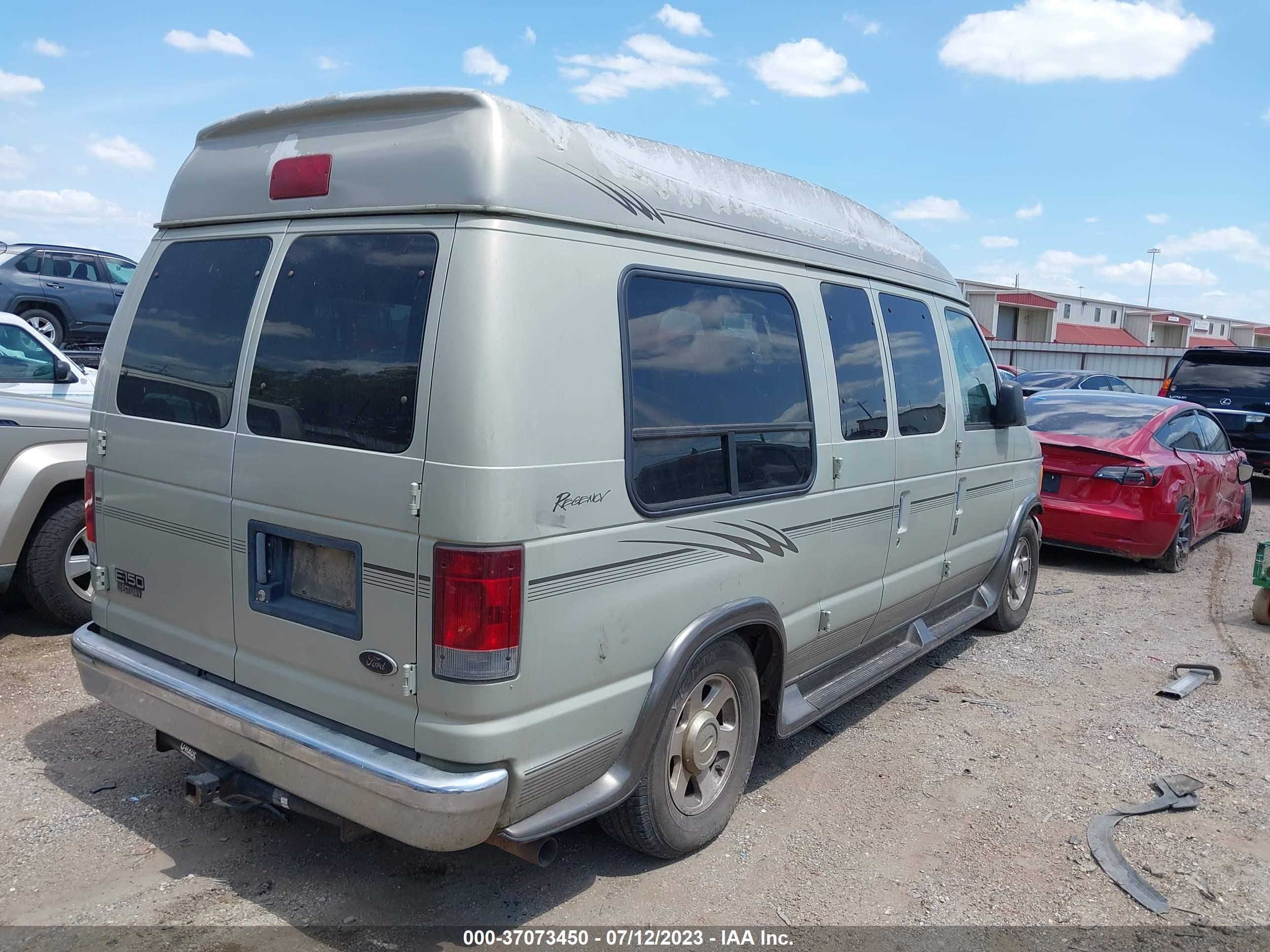 Photo 3 VIN: 1FDRE14L35HB44679 - FORD ECONOLINE 