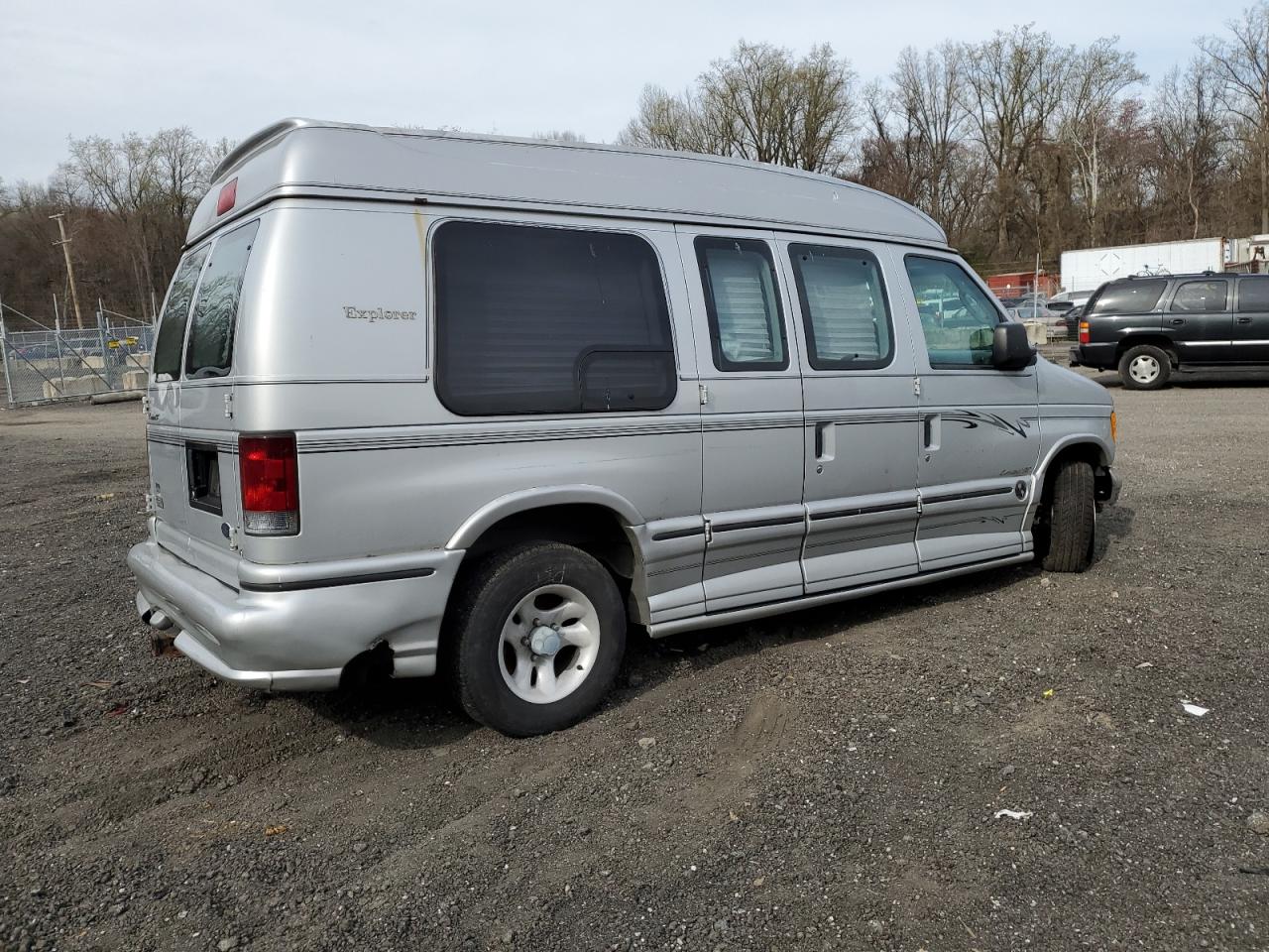 Photo 2 VIN: 1FDRE14L55HA36418 - FORD ECONOLINE 