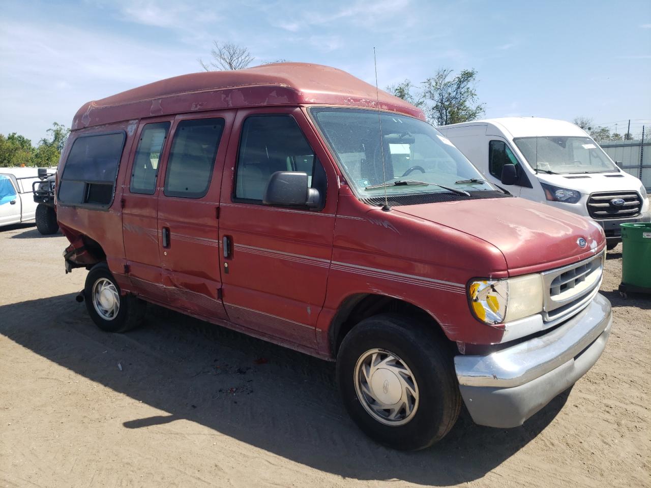 Photo 3 VIN: 1FDRE14L5XHB17440 - FORD ECONOLINE 