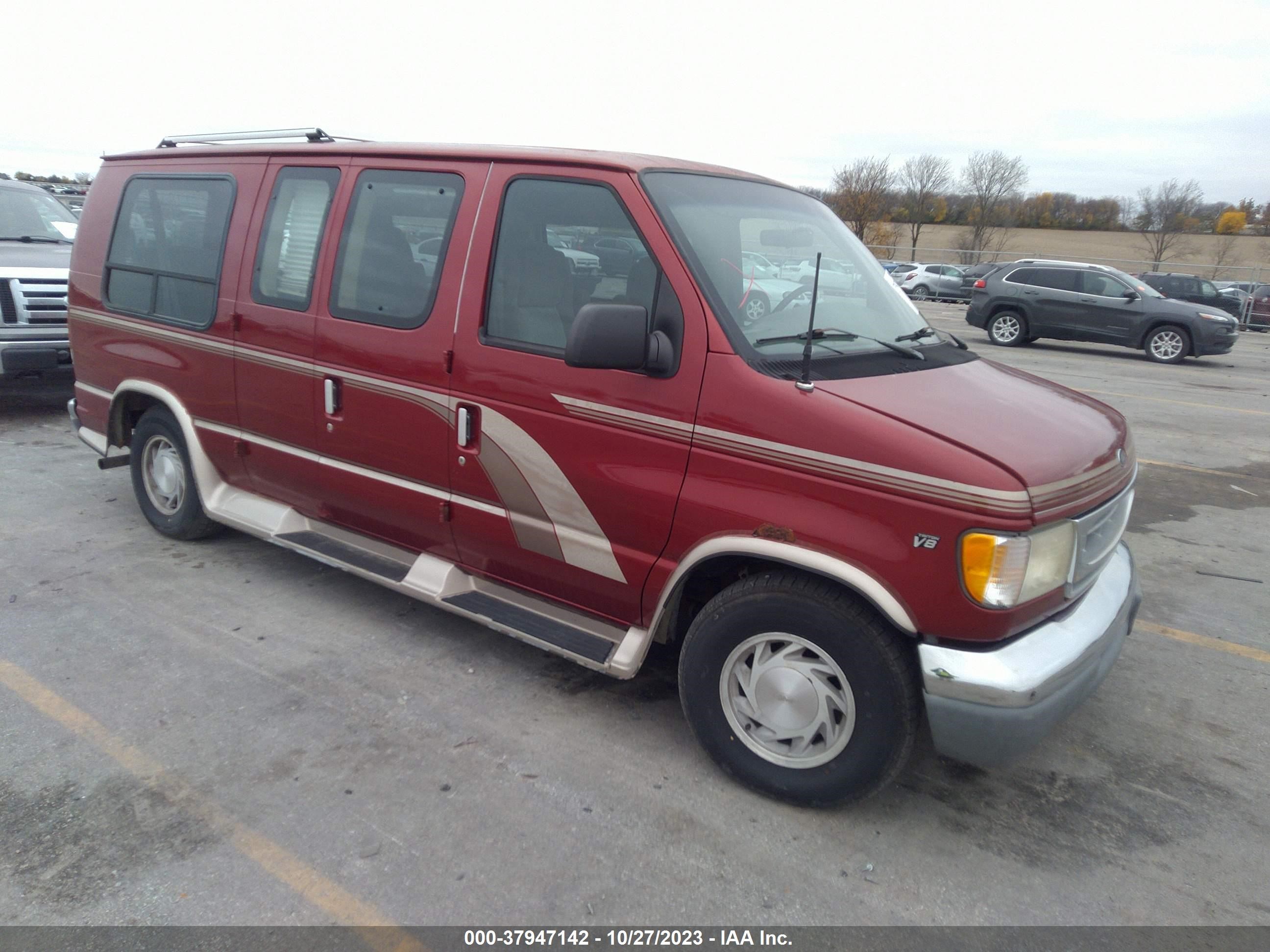 Photo 1 VIN: 1FDRE14W1XHA15398 - FORD ECONOLINE 