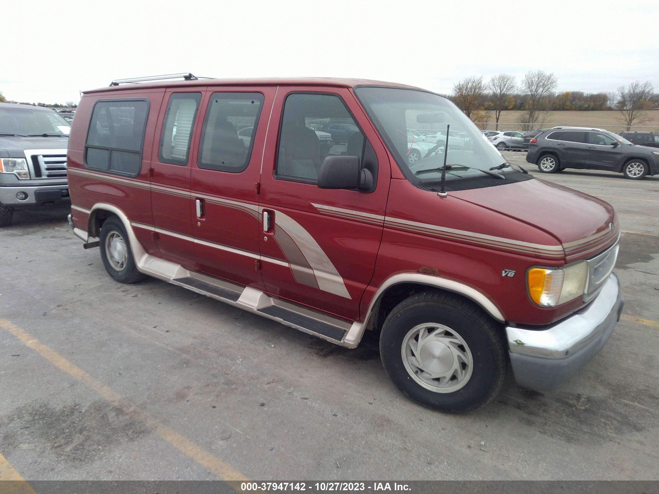 Photo 13 VIN: 1FDRE14W1XHA15398 - FORD ECONOLINE 