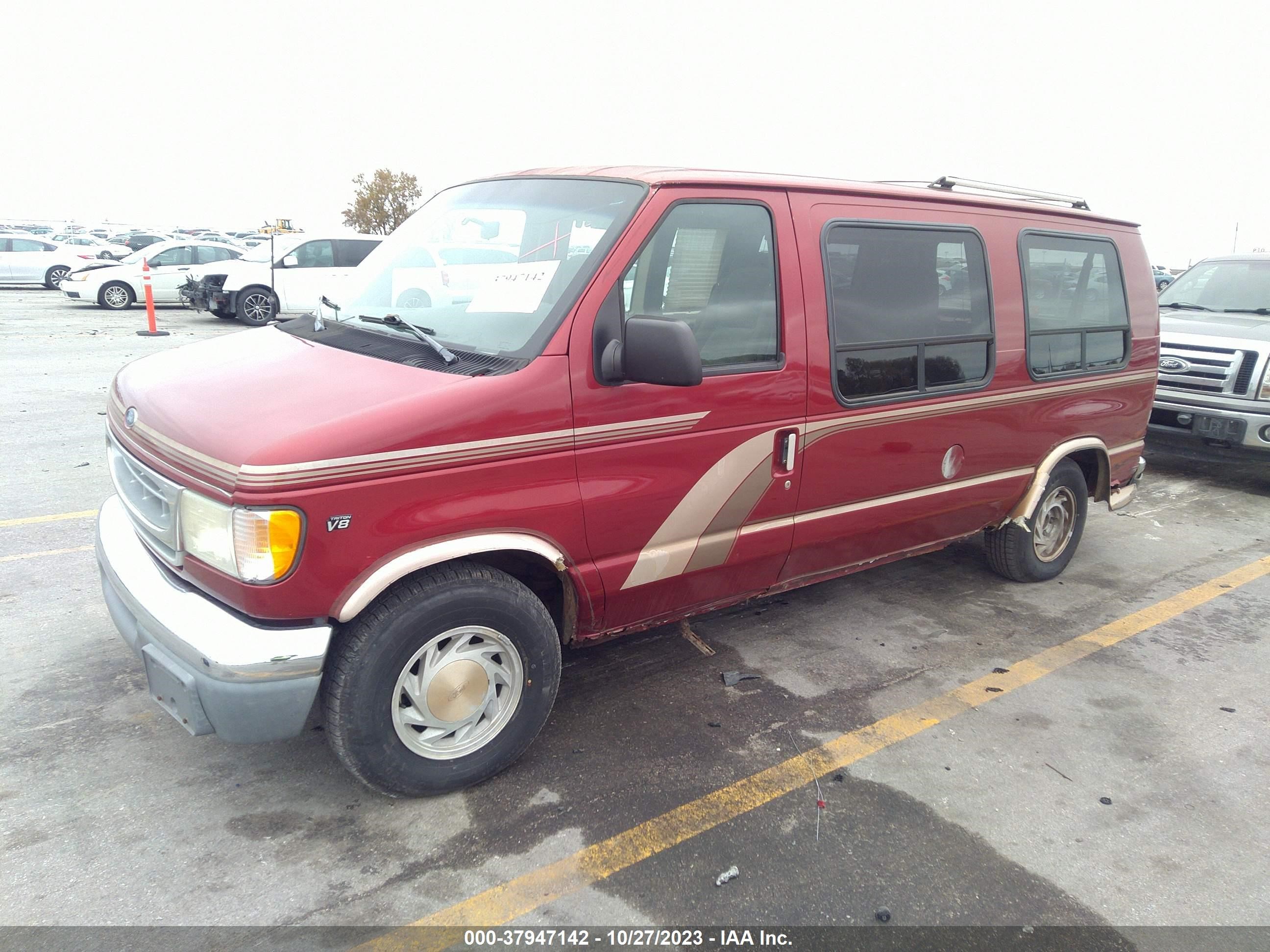 Photo 2 VIN: 1FDRE14W1XHA15398 - FORD ECONOLINE 