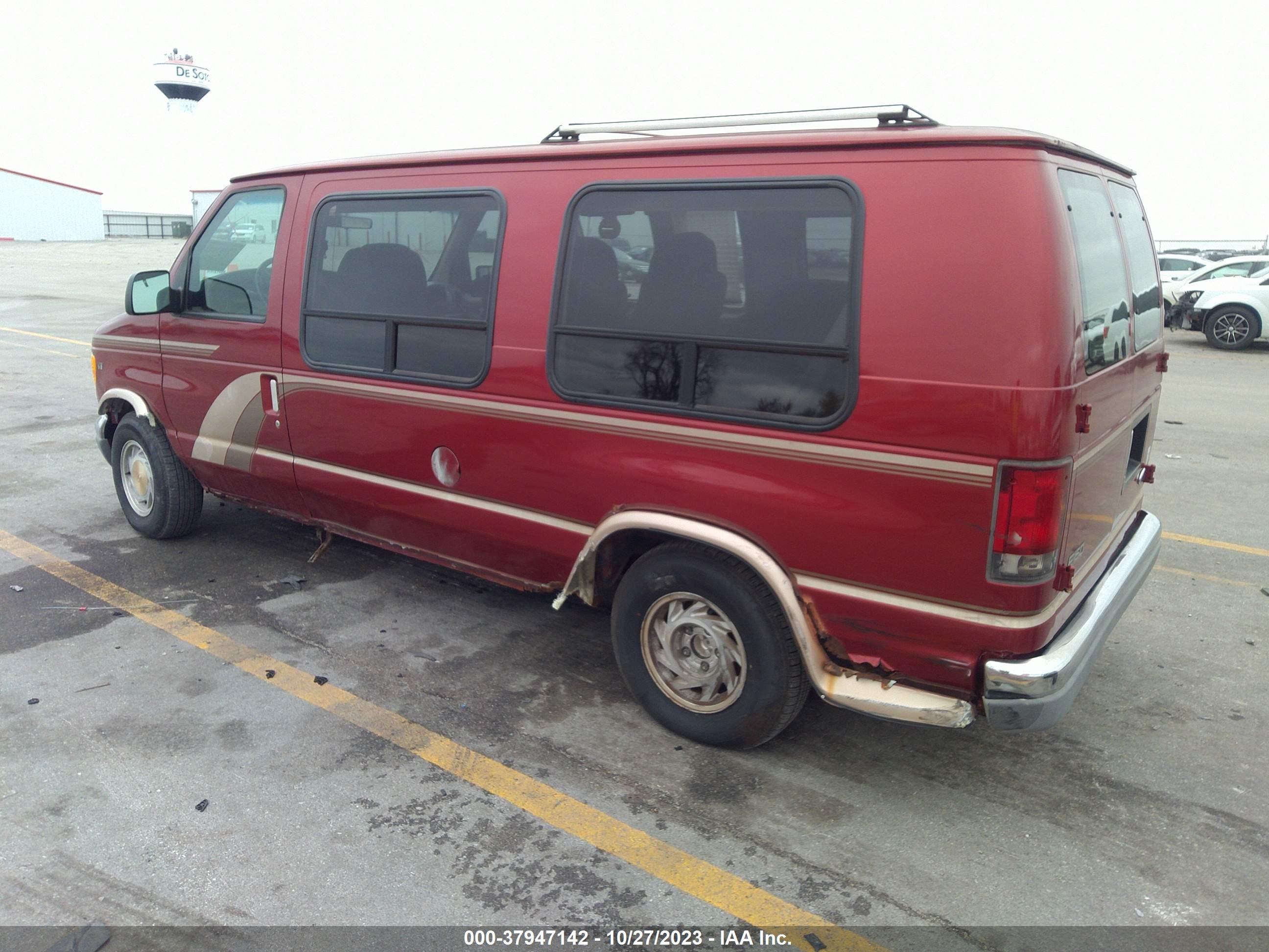 Photo 3 VIN: 1FDRE14W1XHA15398 - FORD ECONOLINE 