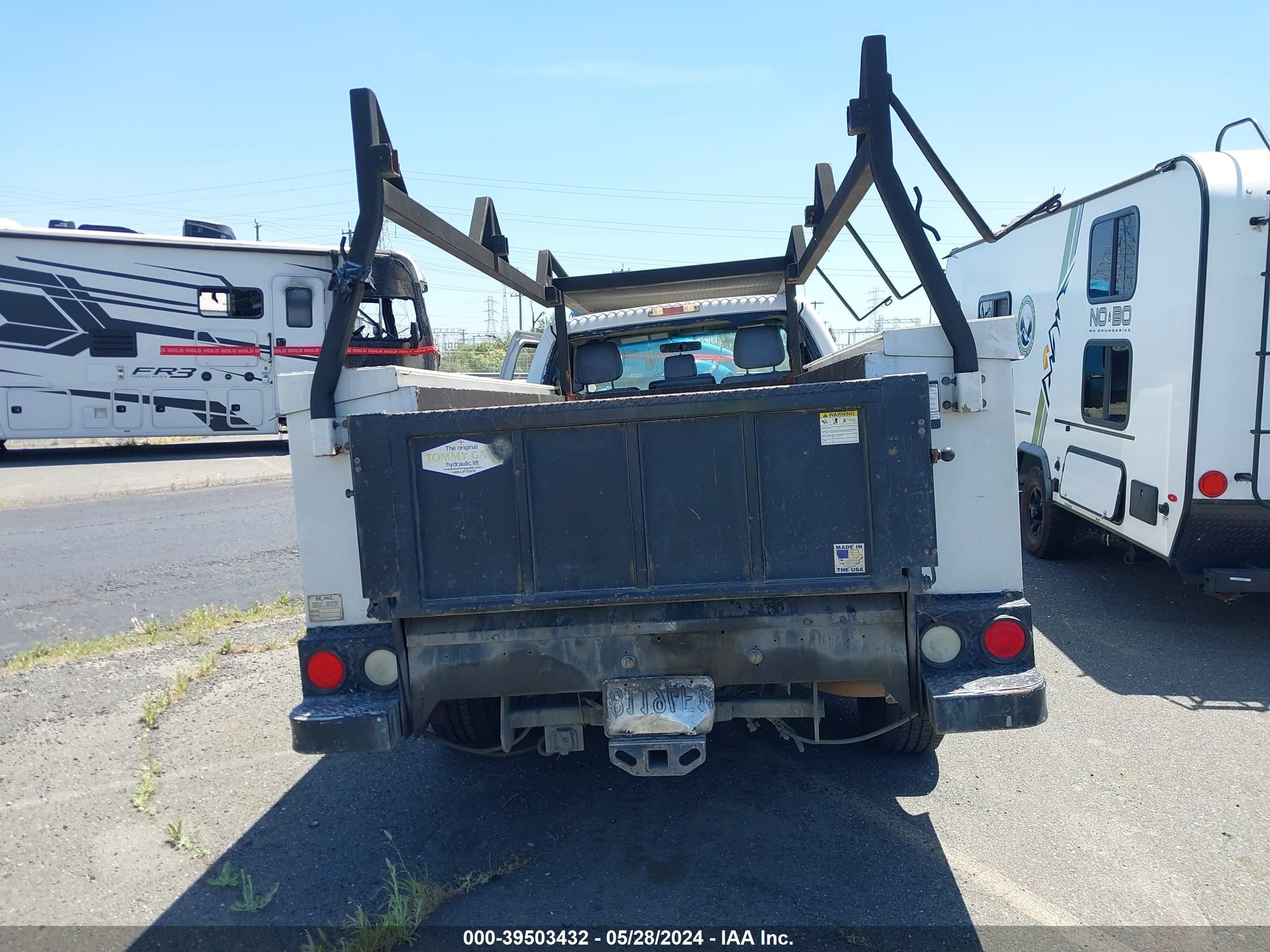 Photo 15 VIN: 1FDRF3E60CEC06393 - FORD F350 