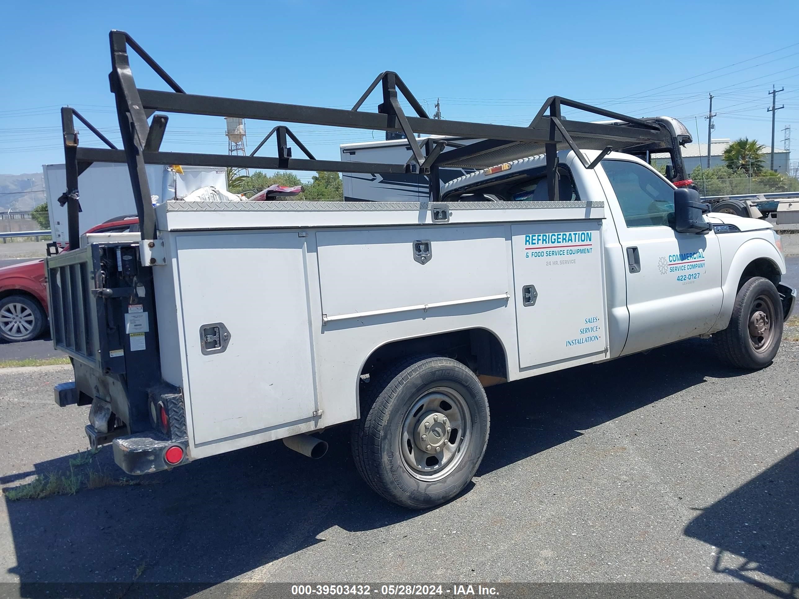 Photo 3 VIN: 1FDRF3E60CEC06393 - FORD F350 