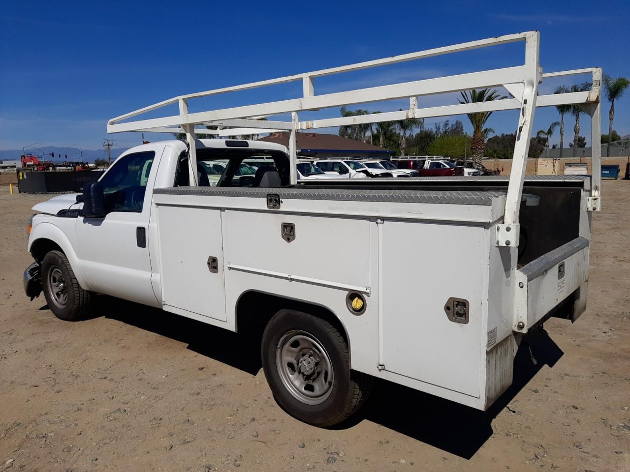 Photo 1 VIN: 1FDRF3E64FED00281 - FORD F350 