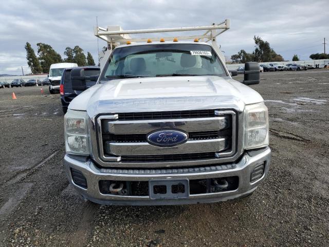 Photo 4 VIN: 1FDRF3G61EEA17462 - FORD F350 