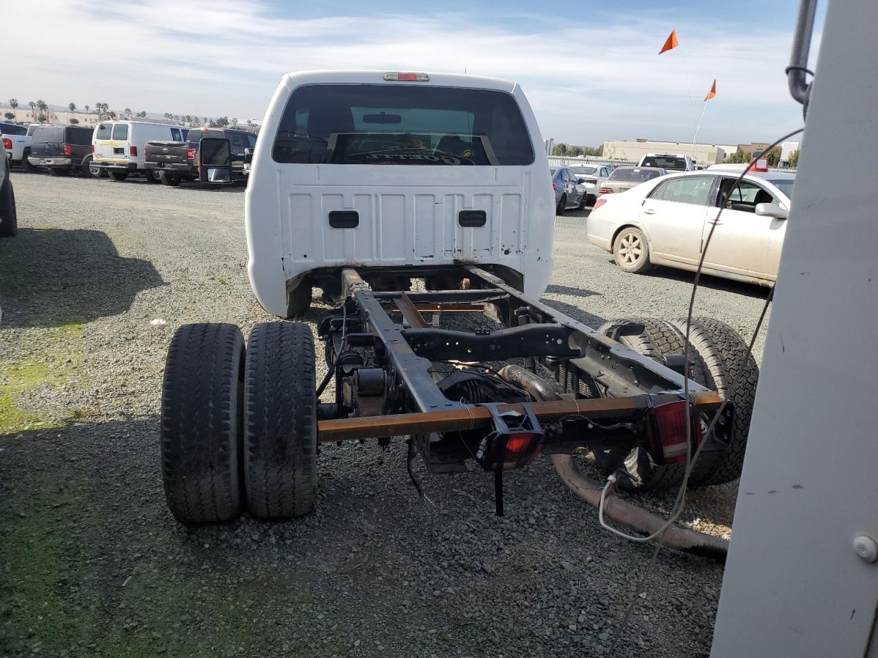 Photo 5 VIN: 1FDRF3G69CEB86027 - FORD F350 