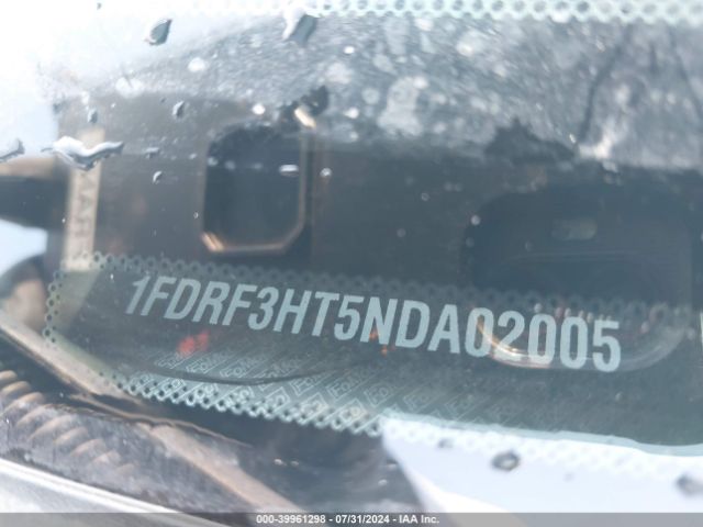 Photo 8 VIN: 1FDRF3HT5NDA02005 - FORD F-350 