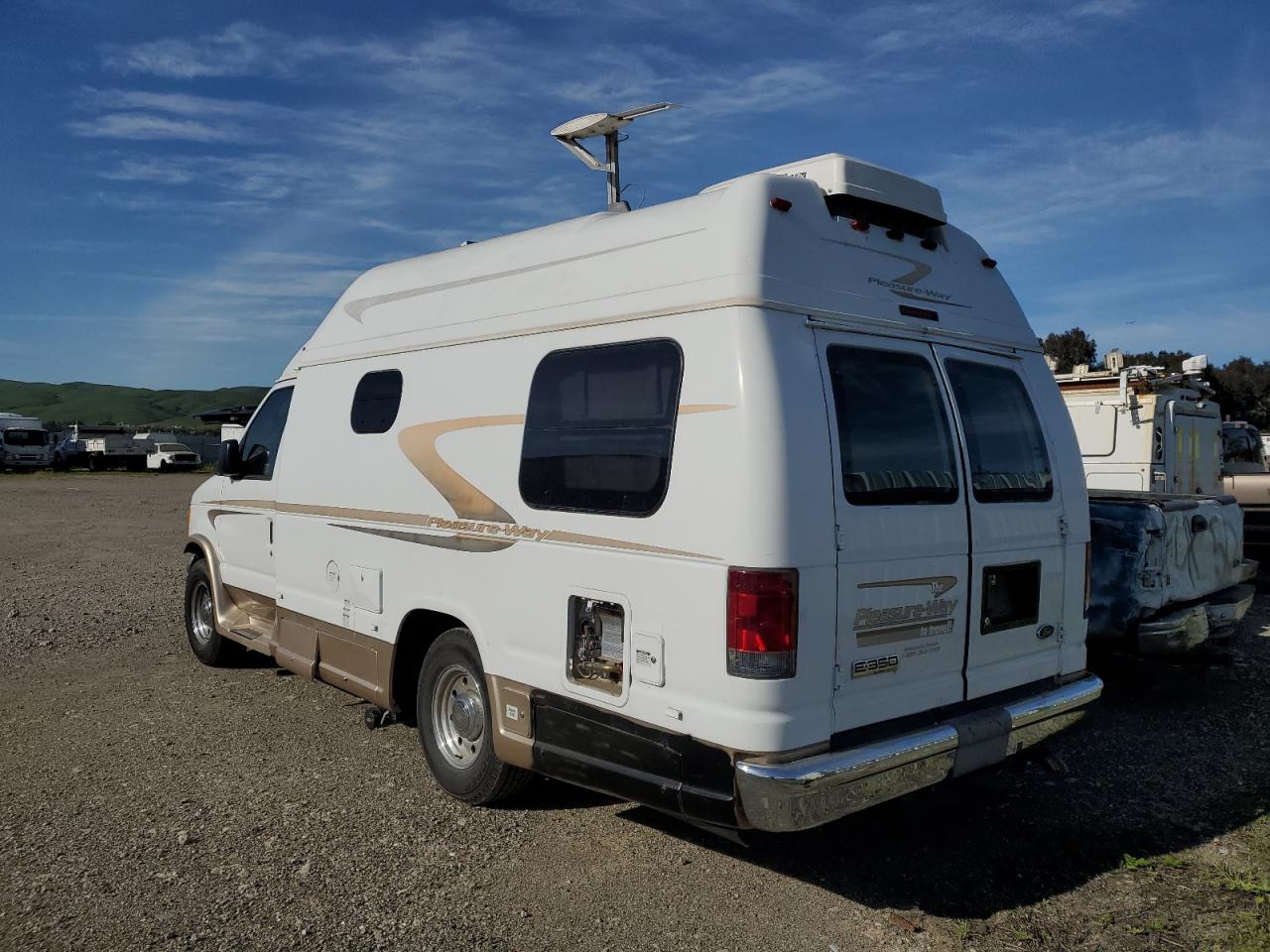 Photo 2 VIN: 1FDSE34LX6HB14917 - FORD ECONOLINE 