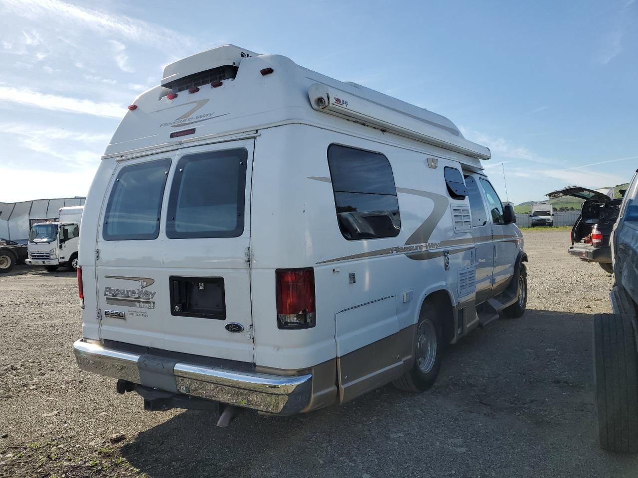 Photo 3 VIN: 1FDSE34LX6HB14917 - FORD ECONOLINE 