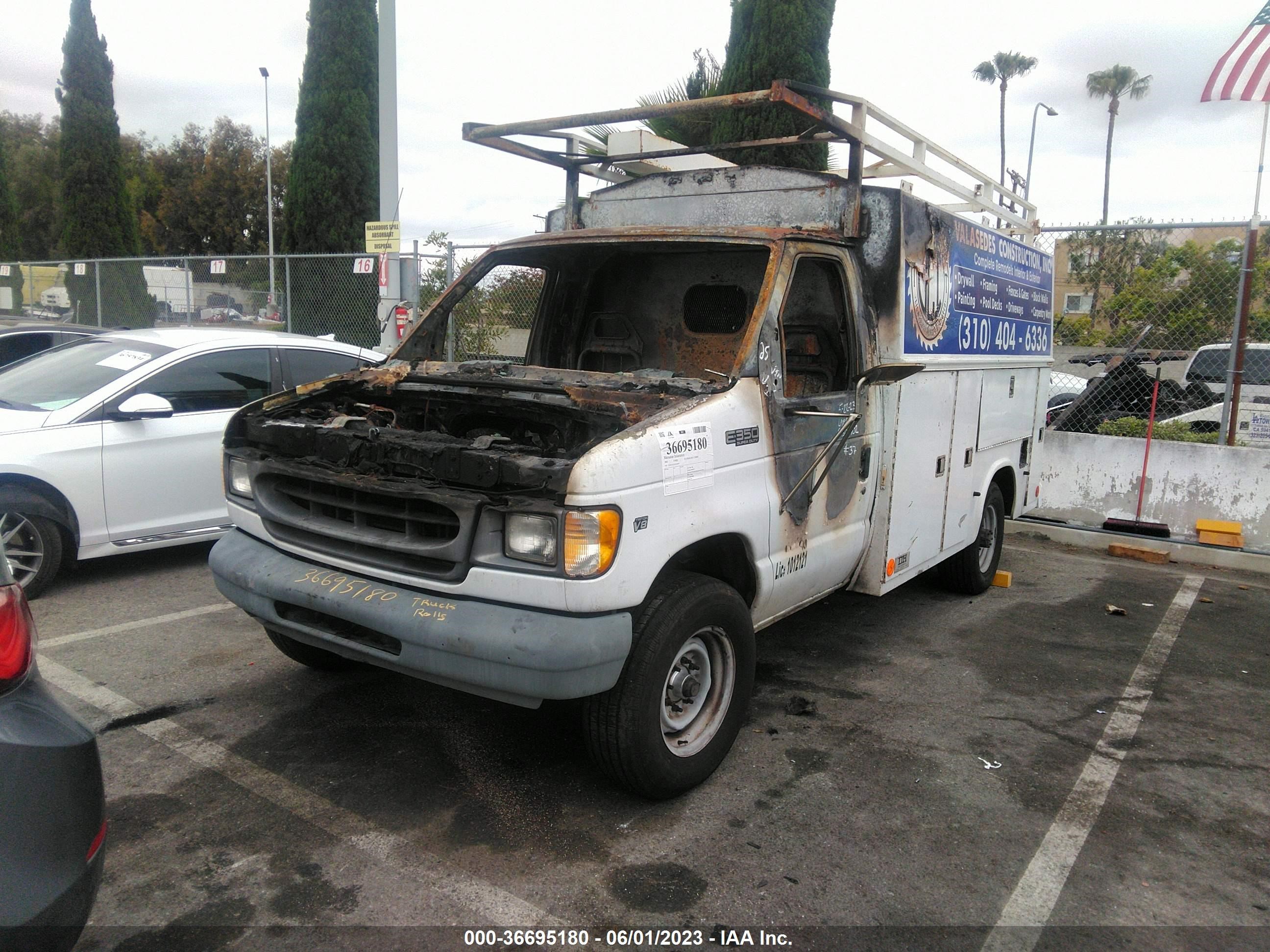 Photo 1 VIN: 1FDSE35L01HA58445 - FORD ECONOLINE 