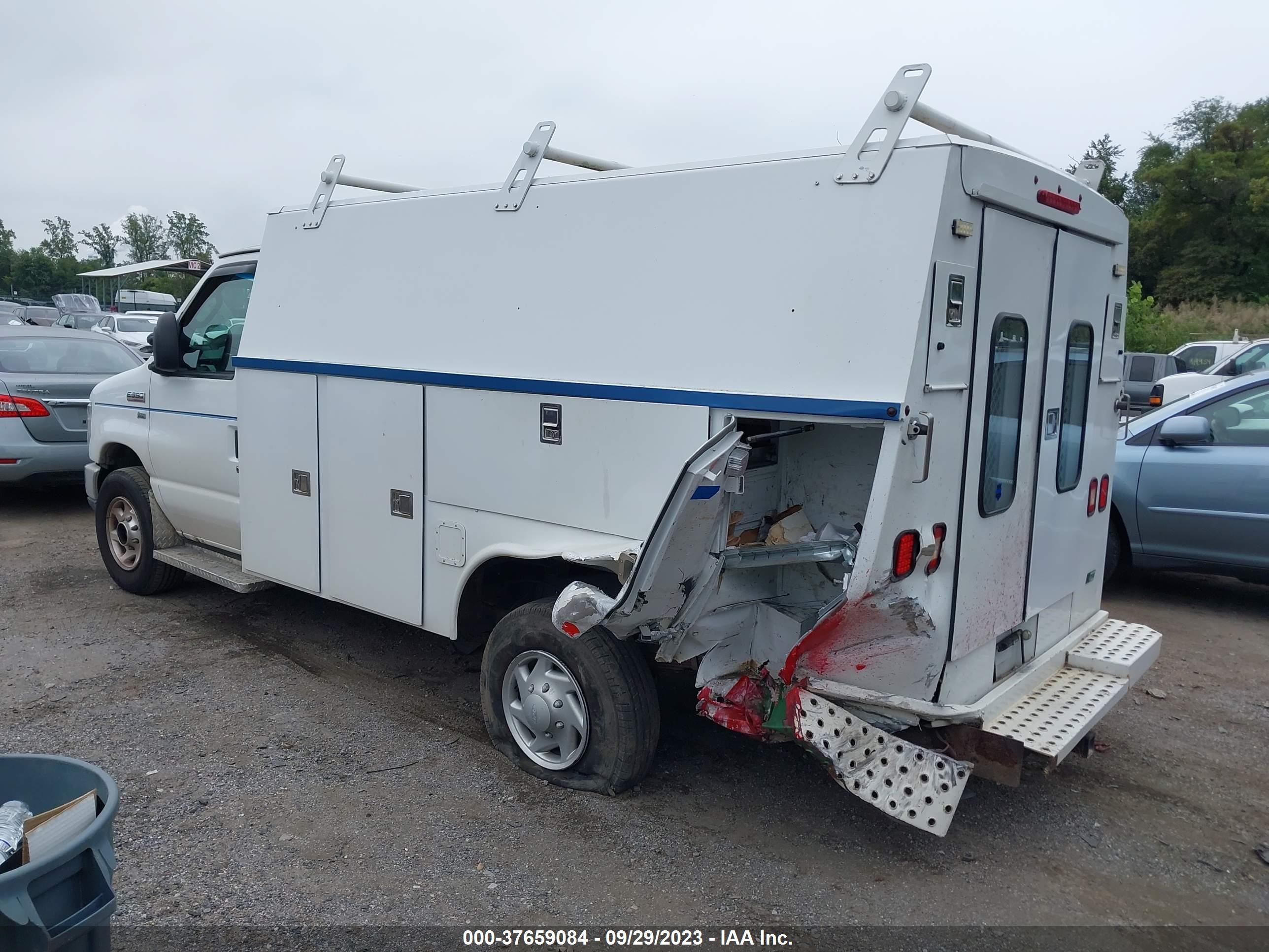 Photo 2 VIN: 1FDSE35L79DA59675 - FORD ECONOLINE 