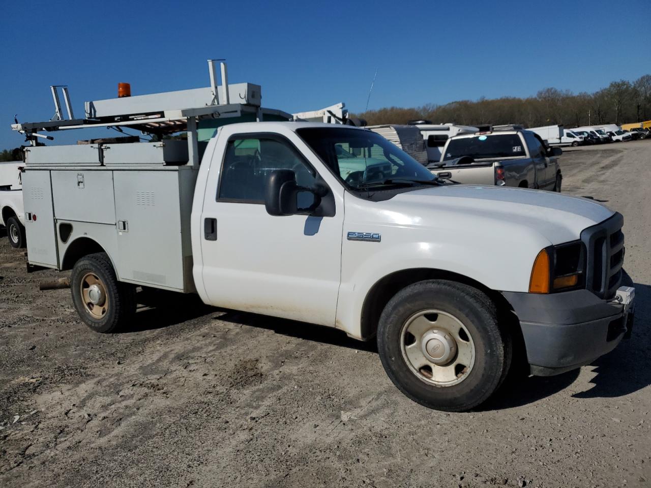 Photo 3 VIN: 1FDSF30556EB51332 - FORD F350 