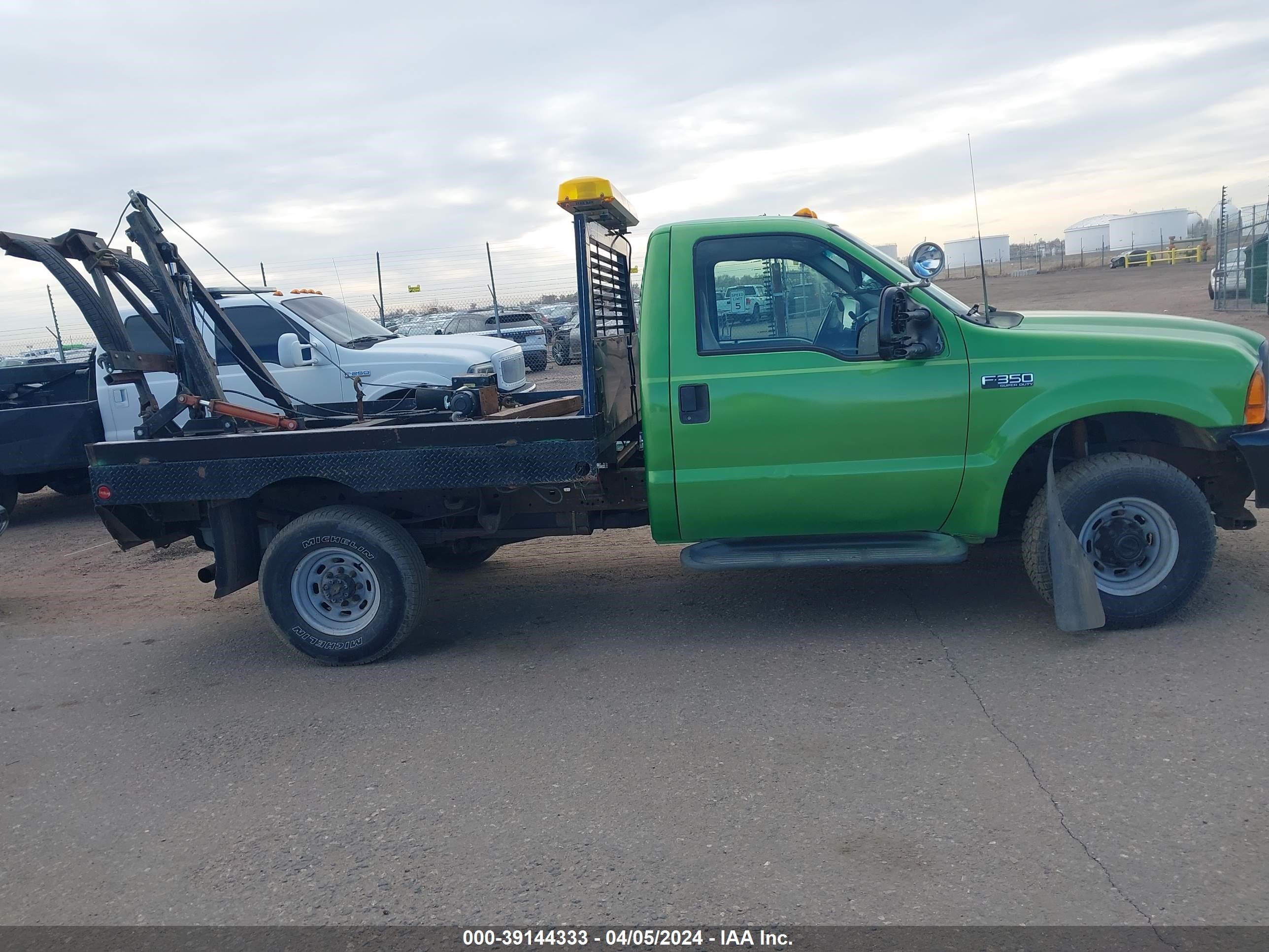 Photo 12 VIN: 1FDSF35L01EC92406 - FORD F350 