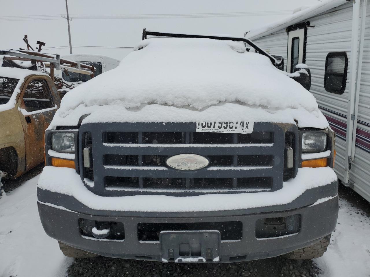 Photo 4 VIN: 1FDSF35Y67EA03145 - FORD F350 